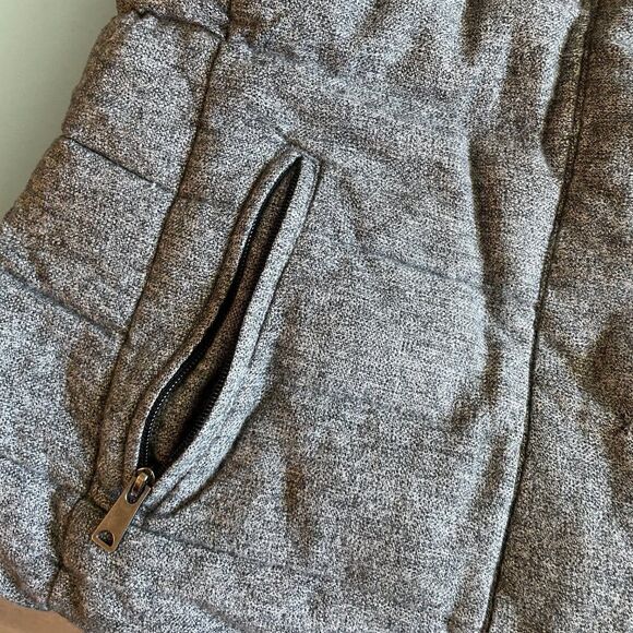 Banana Republic Faux Fur Herringbone Hooded Puffer Vest - S - Picture 14 of 16